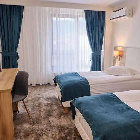 Regal 3* Brașov