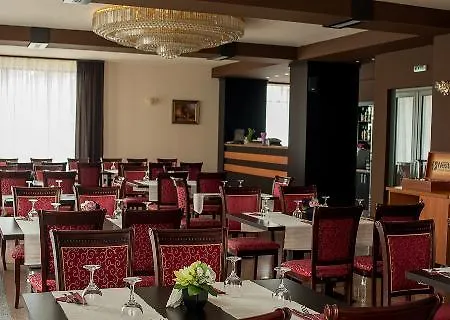 Regal Hotel 3*